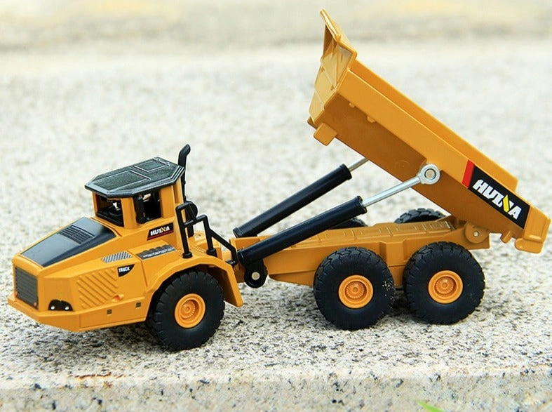 Huina 1712 Alloy Dump Truck – Miniature Power for Big Builds!